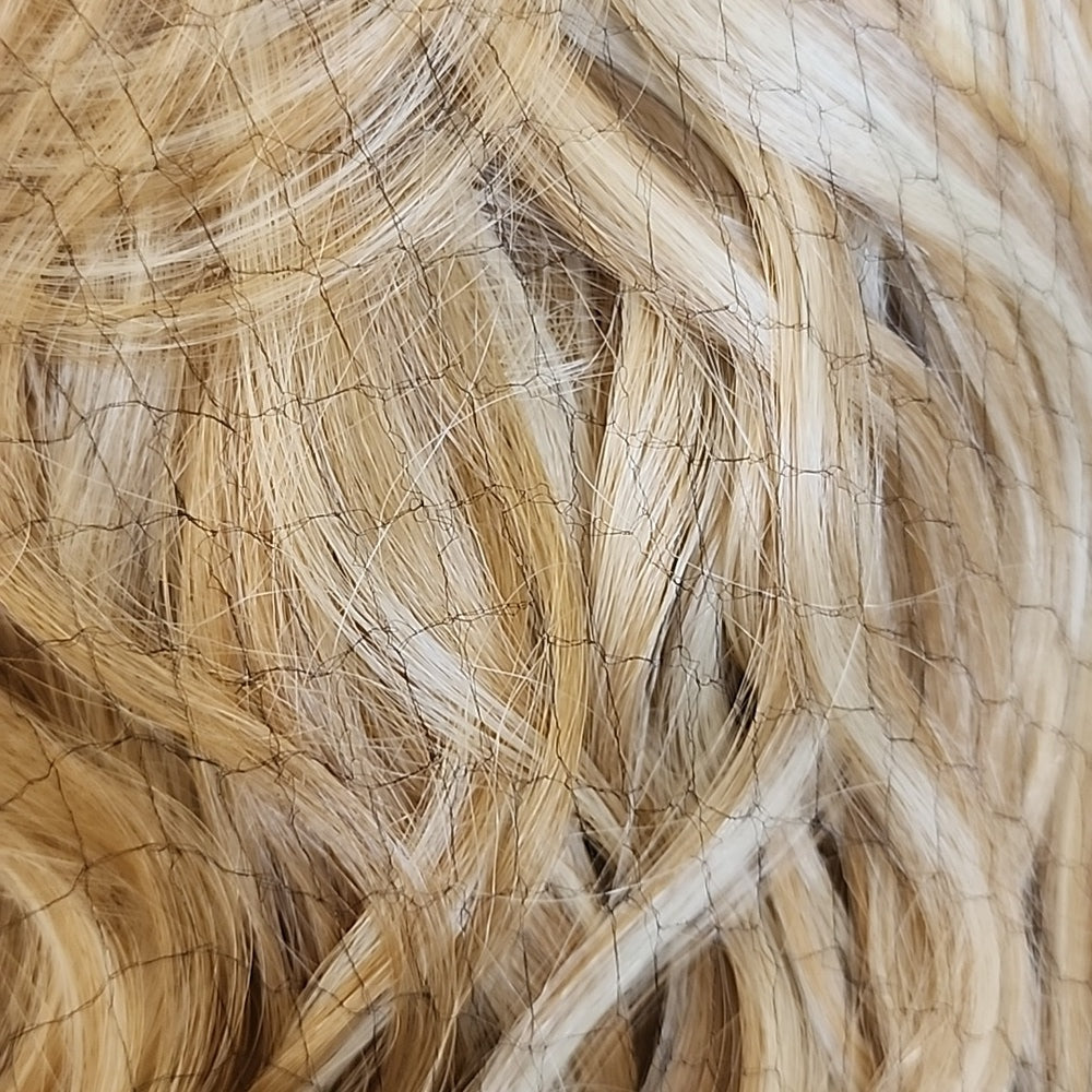 NEW LACE FRONT Wig- 24bt613 Butterscotch Blonde with strawberry Heat Friendly!