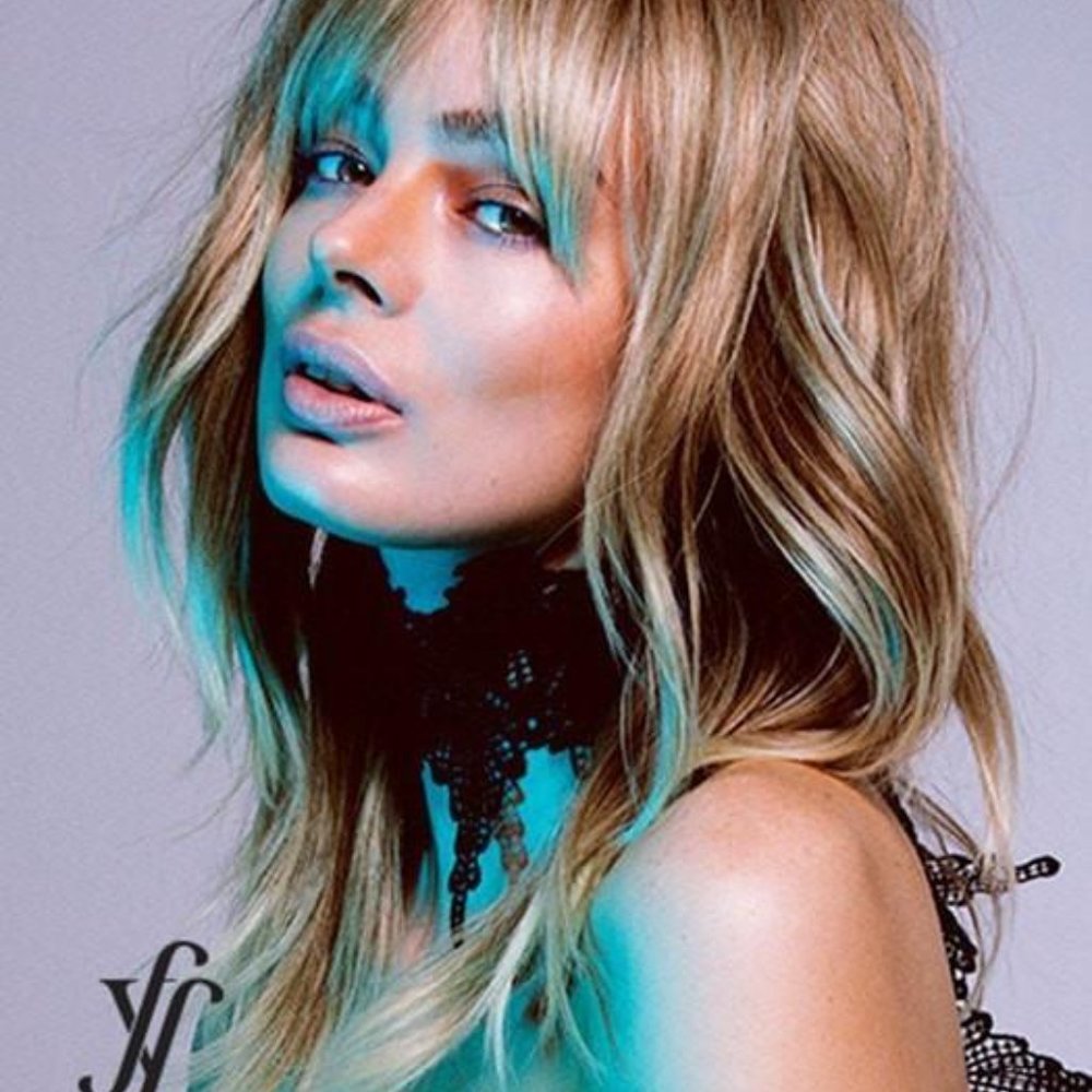Brown w/Hilite NEW WIG, layered & textured style with Mono Part HEAT FRIENDLY