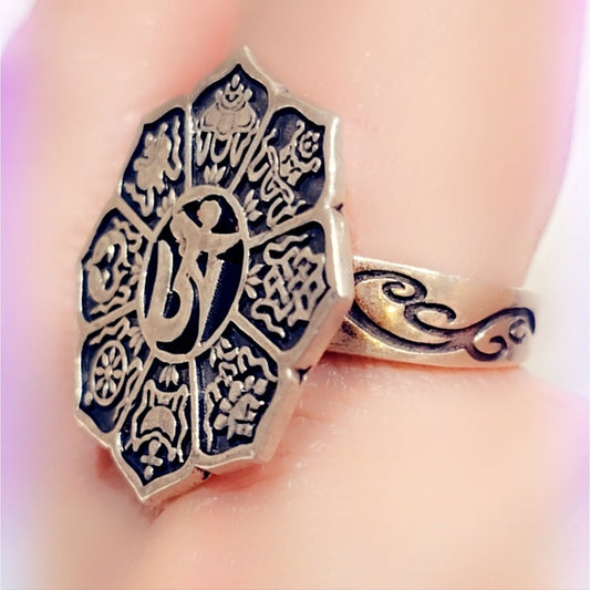 Tibetan Sterling Vintage Ring
