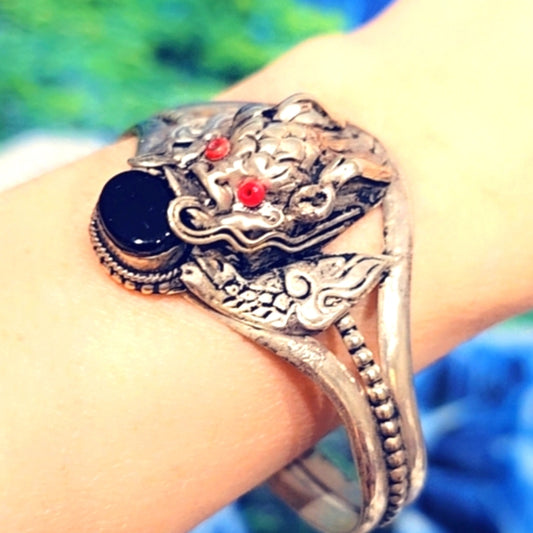 Bangle Dragon 🐉 Onxy Tibetan Hand Crafted Bracelet